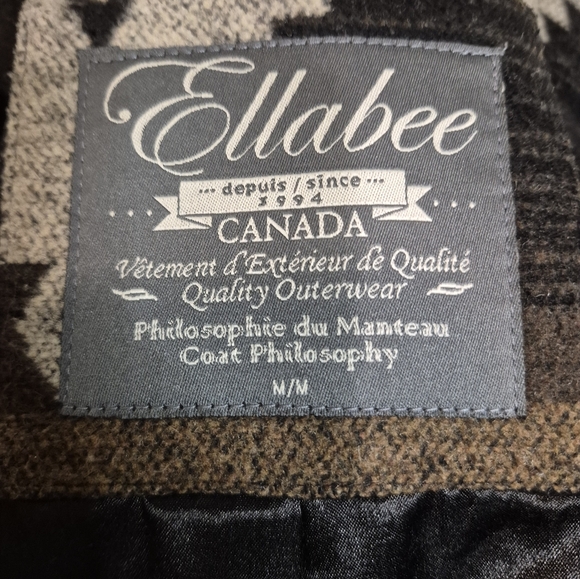 Aztec Coat with Oversized Hood by Ellabee Canada Outerwear. - Picture 8 of 9